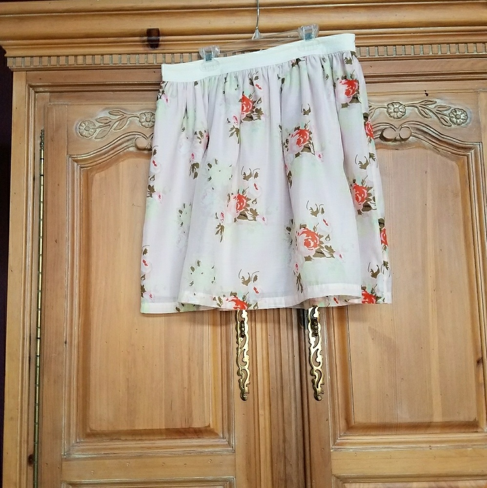 Piperlime Women's skirt